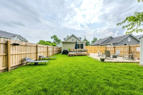 Peaceful Pet-Friendly Cottage Near Starved Rock+EV Charger+Fully Fanced Yard!
