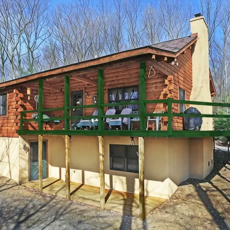 Poconos Log Cabin Getaway