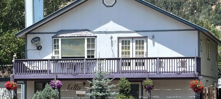 Downtown Dolores Colorado w/River Access - Stay at Cozy Comfort Inn, Dolores, CO Hotels in Montezuma County