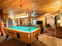 Luxury Riverfront Lodge Fishing, Hot Tub & White River Access and Ozark Views” 백스터 카운티 호텔