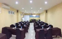M Hotel - 2-Star