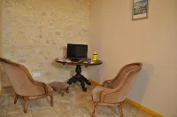 Château de Bessas - Bed and breakfasts