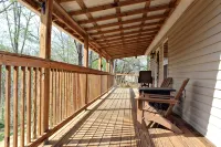 Cozy Cove. A cozy one bedroom tiny home. - 3-Star
