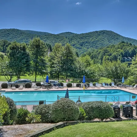 Sky Valley Retreat w/ Resort-Style Amenities! Golf,Swim,Hike,Explore!