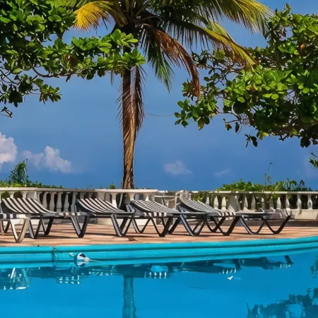 Silver Seas Hotel