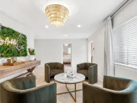 Southside Bungalow with Pool, Spa & Putting Green - Private Pool