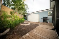 Marlin Pool House Featuring Private Game Room, Mini Golf & Fire Pit!