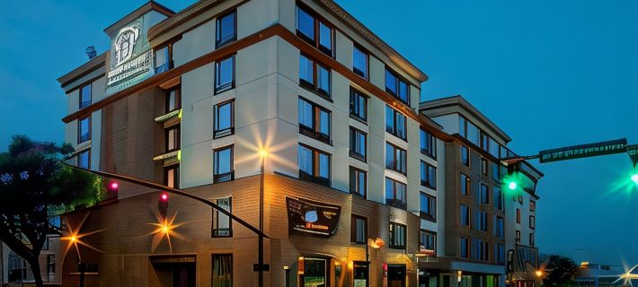 DoubleTree by Hilton Hotel Savannah Historic District Ξενοδοχεία στην πόλη Savannah