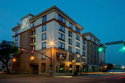 DoubleTree by Hilton Hotel Savannah Historic District Hotels in Historic Savannah