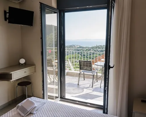 Villa "Mons & Mare" Hotels in Perdika