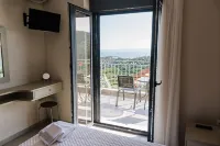 Villa "Mons & Mare" - Pools