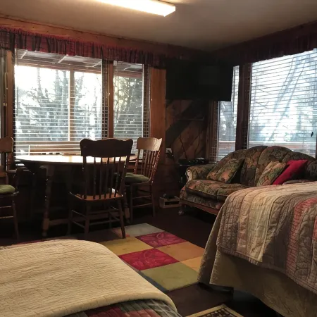 Moose Twin Cabins.
