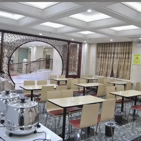 7 Days Premium Hotel (Heze Huanghe Road)