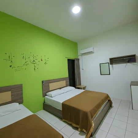 Walking Distance to the Beach, Pangkor