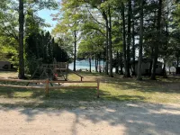 Cozy Cottage #6B at Beautiful Platte Lake Resort - 2성급