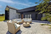 4-bedroom house- Black Sheep Hideaway: Modern Countryside Serenity - Boutique