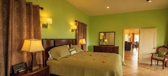 Luxury 1 Bedroom Penthouse with Stunning Ocean Views Hotels in Soucis