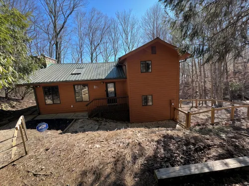 Serene Mountain Retreat on Wolf Laurel Golf Course – Views of Hatley Pointe Ski - Wifi