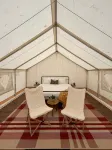 Field Trip Unit 13 Medium Canvas Cabin Accessible - Hytter