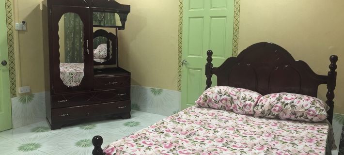Superb apartment with AC located on the public road seawall Hotels in Georgetown