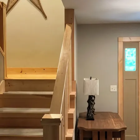 Peaceful Lakefront Cabin w/ Sauna & Loft-pet friendly