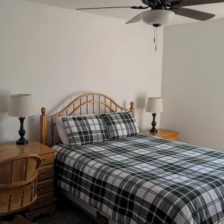 Cozy ski-in/ski-out condo on Mount Snow w/fireplace