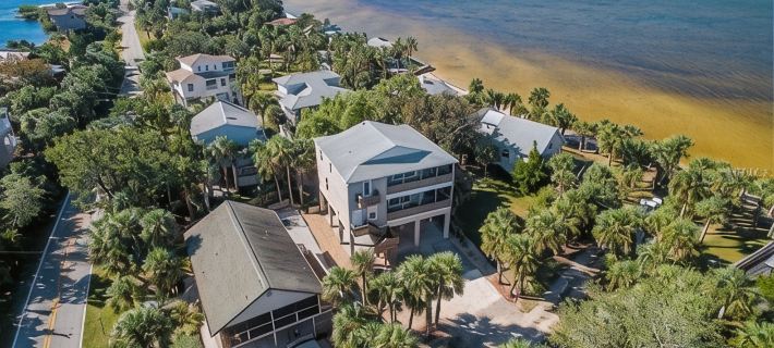 Pine Island - Weeki Wachee Ocean View Home- Walk to Beach on Secluded Island Hotels in Hernando County