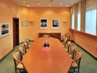 Hotel Servatius Hotels near Merheim