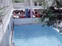 Hotel Oasis - ที่มีสระว่ายน้ำ