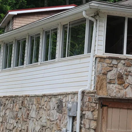 Cozy Mountain Cabin near Ohiopyle, Hot-Tub