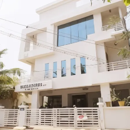 Blue Stones Service Apartment