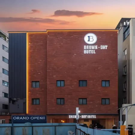 Brown Dot Hotel Suwon Jeongja Branch Отели рядом с достопримечательностью «Парк Мансок»