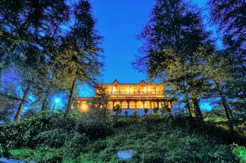 Van Serai