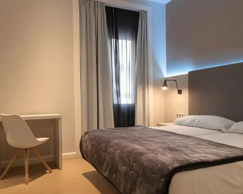 Hostal BCN 46 Hotels near Borras Theatre