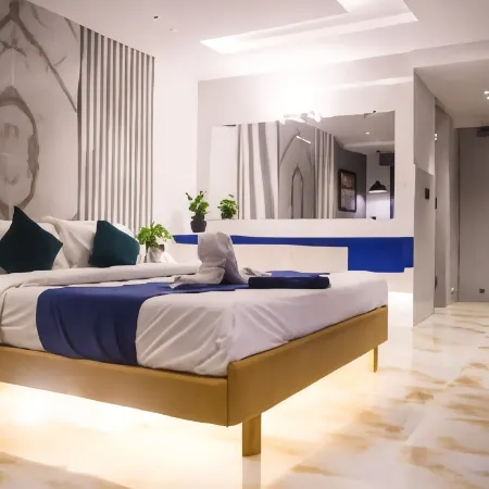 Metropole Hotel