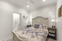 Family Ties, Lakefront Retreat on False River, Pier, Sleeps 10 - 4-Star