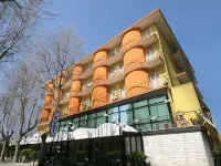 Hotel Susy - สระว่ายน้ำส่วนตัว
