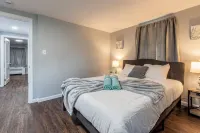 Cozy Nest ~ 3.5BR & 2Bath Home ~ Manchester CT - 무료 와이파이