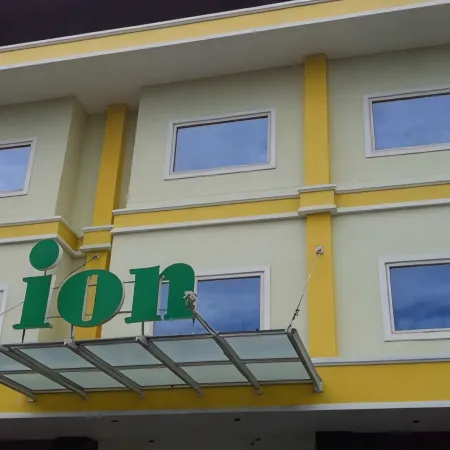 Ion Hotel Padang