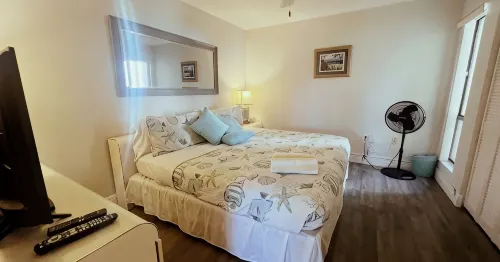 Bay View Condo, Minutes to Top Beach in the US