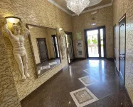 Staryij Zamok Hotel - 2-Star
