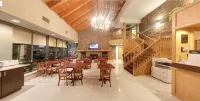 Super 8 by Wyndham Sudbury on