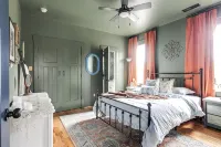 Moody, Vintage Retreat in Church Hill, Close to Parks, Restaurants + Nightlife - บังกะโล