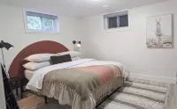 Perfect for large groups, lots of parking, 5BRs, Game Room, Fast Wifi