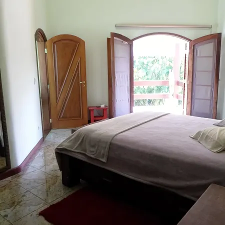 Beautiful house for 25 people, with swimming pool, feel the country air on the beach.