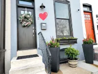 Cozy Home Away From Home Sleeps 8, has 3 bthrms, & lots of amenities to enjoy! - บังกะโล