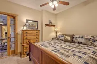 Sky's the Limit -Mountain View, Golf Course, Waterfalls, Game Room. Sleeps 14 - Balkoner