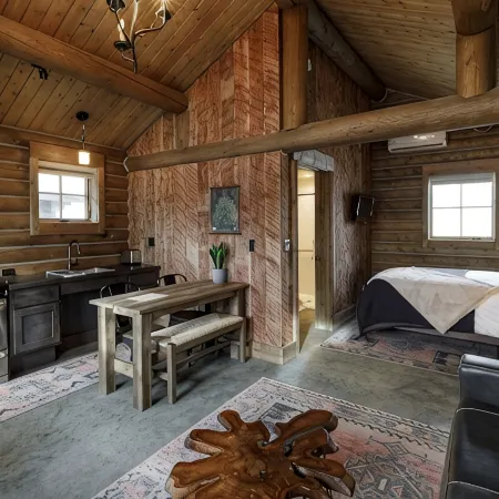 Beautiful Log Cabin in Paradise Valley, Montana