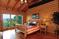 Mountain Top Overlooking Lake, Hot Tub, Pickleball, Yukon Fire Pit, 5 Star, Pets