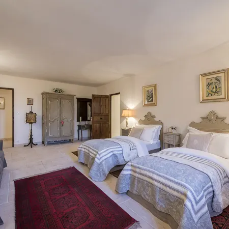 La Bécasse – Heritage Pool Manor